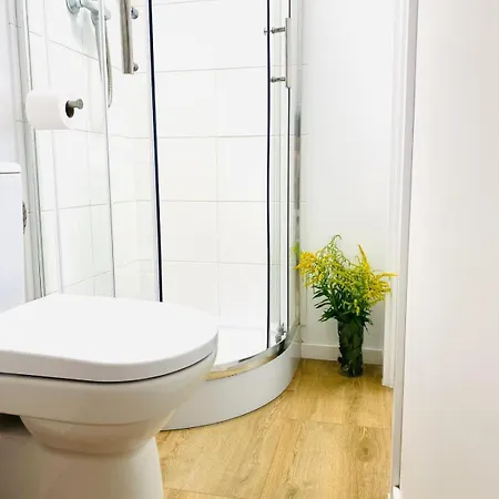 Apartament Stylowy Pokój Dla Dwojga W Zacisznej Okolicy