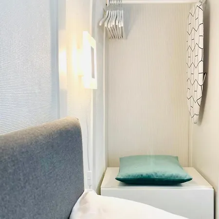 Stylowy Pokój Dla Dwojga W Zacisznej Okolicy